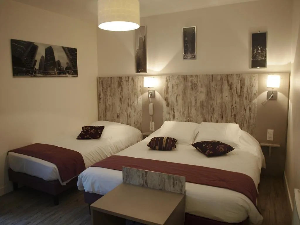 Auberge Du Cheval Blanc Baud 2*,  Franciaország