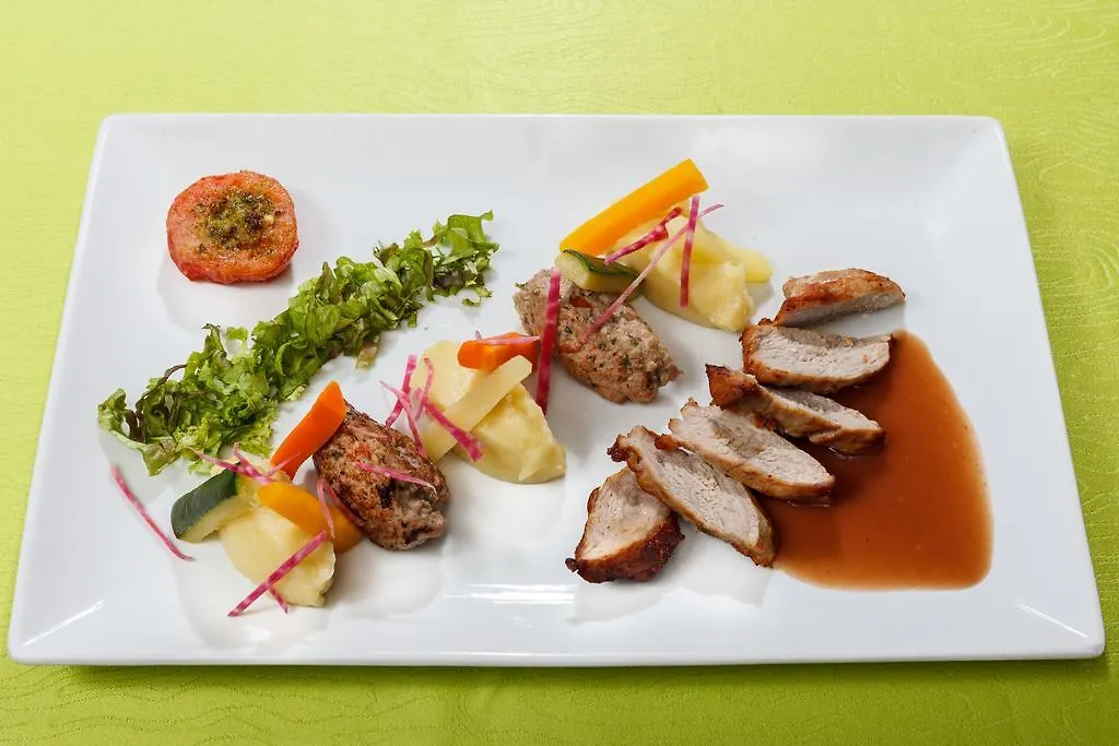 Auberge Du Cheval Blanc Baud 2*,  Franciaország