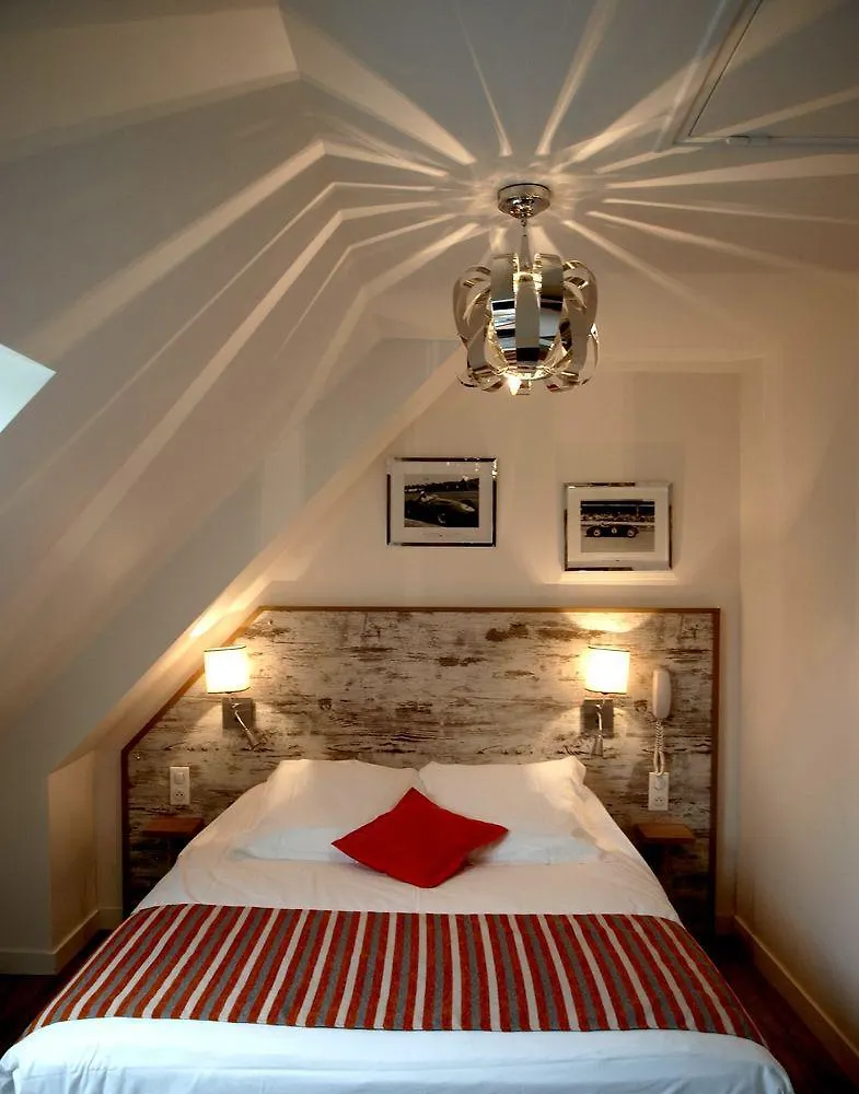 Auberge Du Cheval Blanc Baud Franciaország