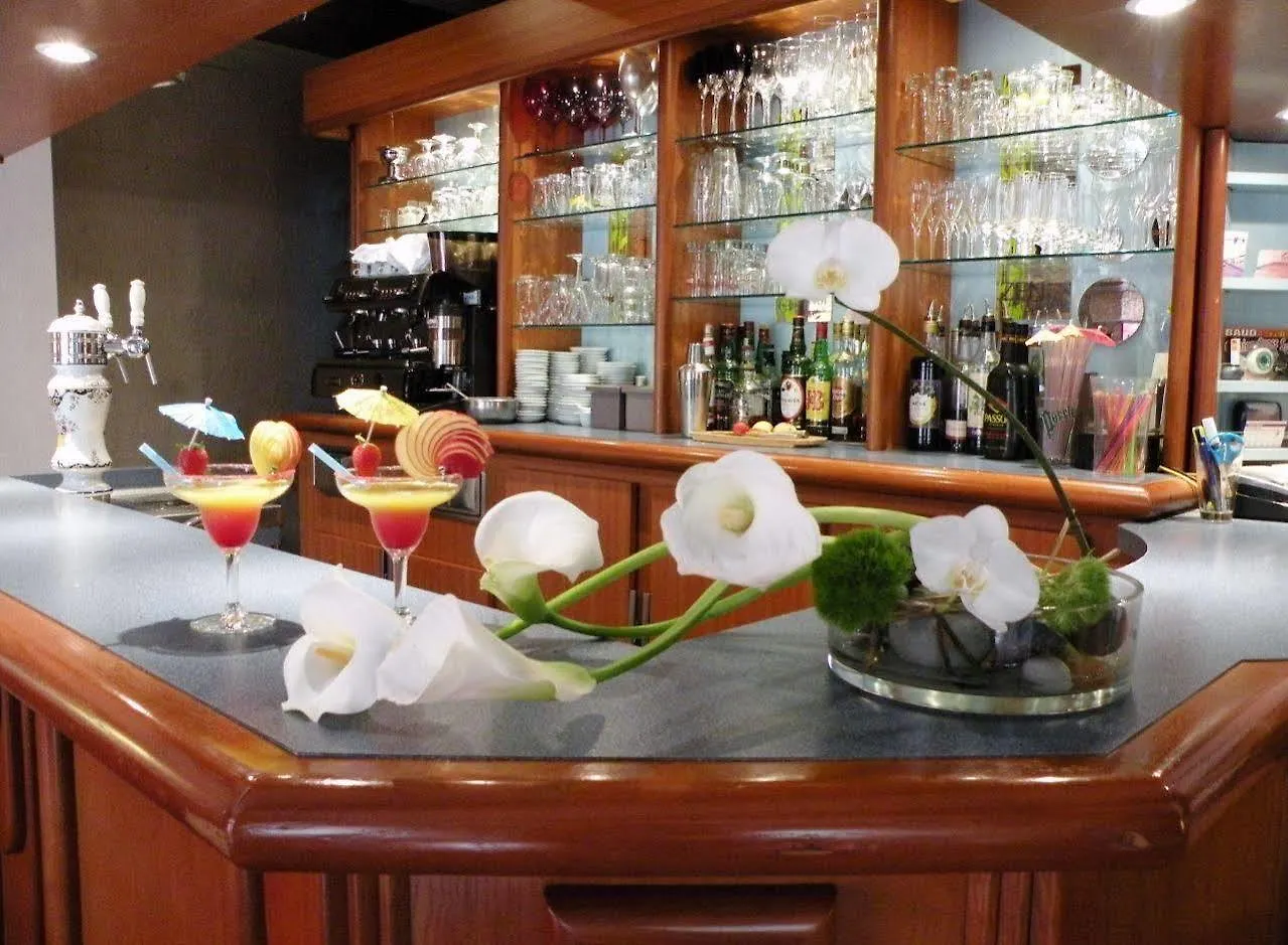Szálloda Auberge Du Cheval Blanc Baud
