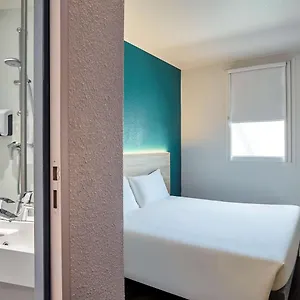  Hotel Hotelf1 Annemasse Renove France