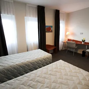 ***** Hotel Centre Jean Bosco France